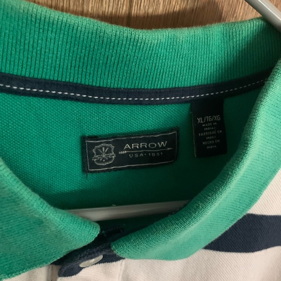 Arrow collared tee - Great Condition - Picture 2 of 3